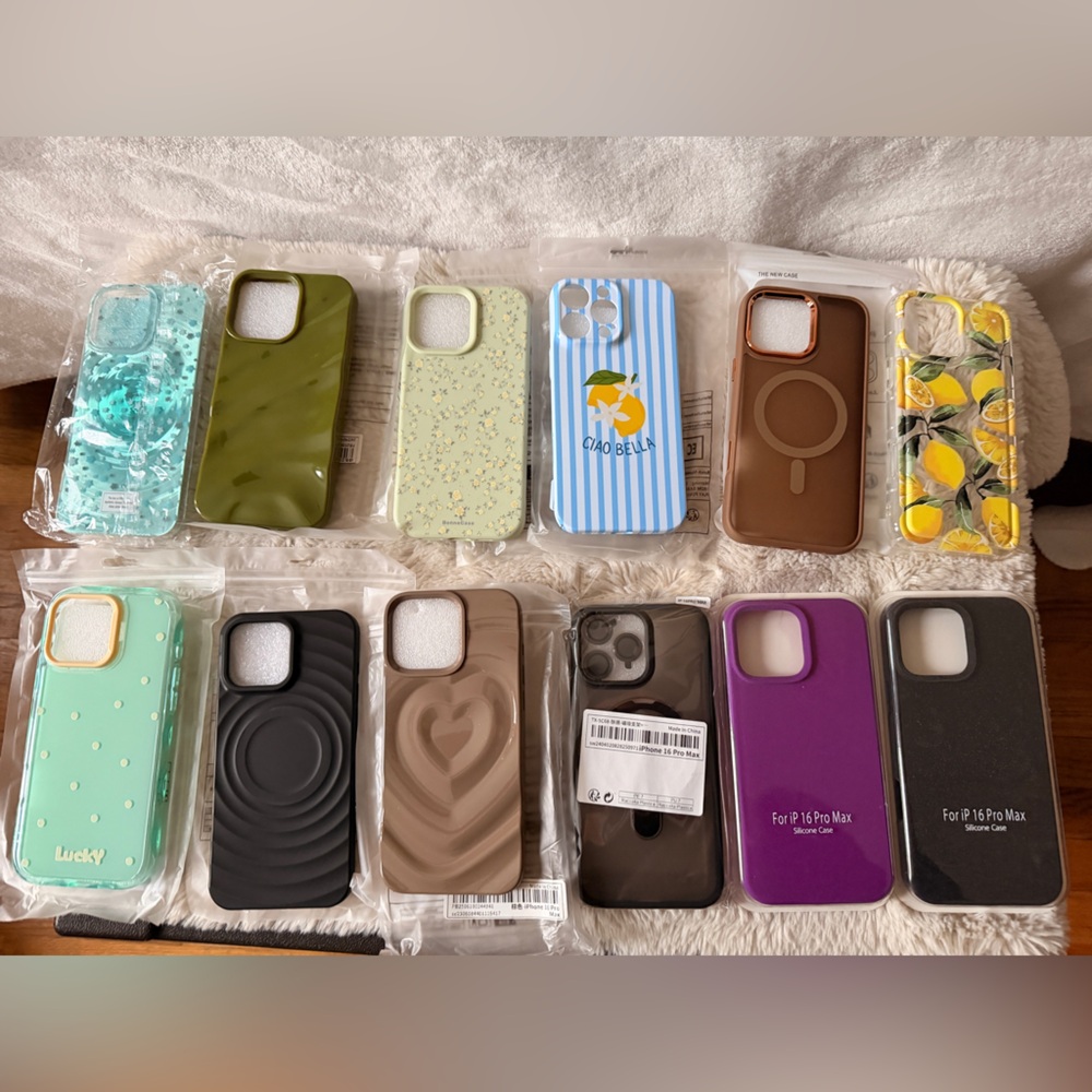Bundle 2 cases for one price $ iPhone 16 pro max